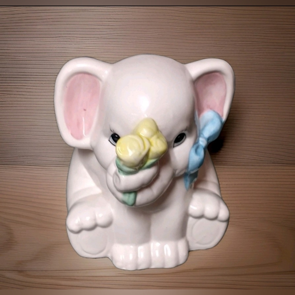 Vintage Napco Pottery Pastel Nursery Planter Elephant With Roses 1960’s